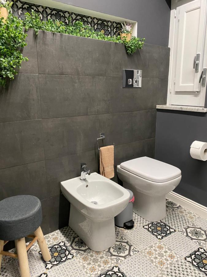 Apartament La Lumaca Kalsa Palermo Bagian luar foto