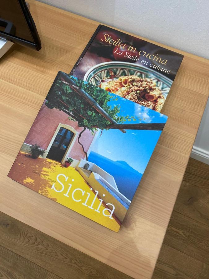 Apartament La Lumaca Kalsa Palermo Bagian luar foto